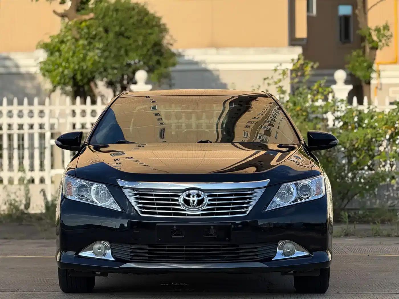 2012 Camry 2.0G Luxury Edition — миниатюра 2