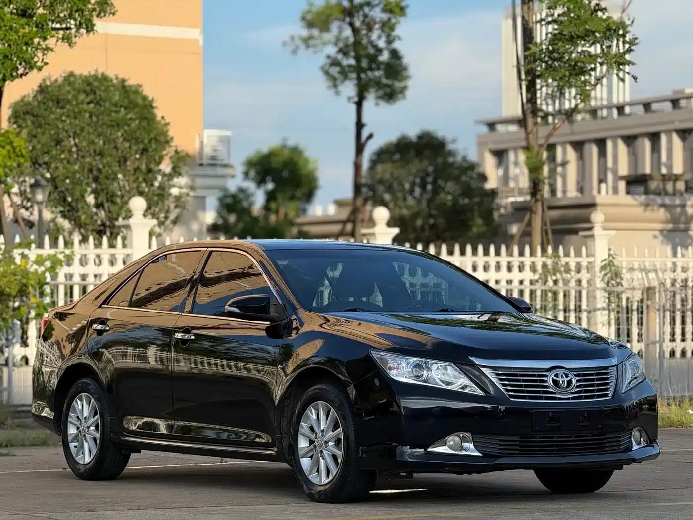 2012 Camry 2.0G Luxury Edition — миниатюра 3