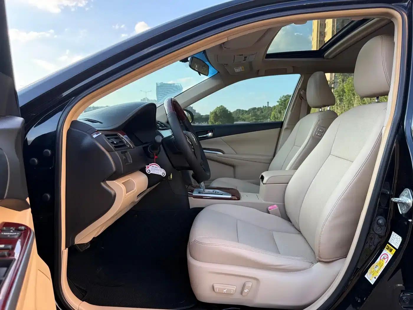 2012 Camry 2.0G Luxury Edition — миниатюра 4