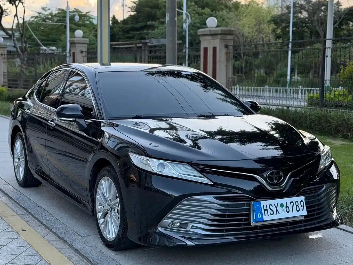 Camry 2019 Facelift 2.5G Luxury Edition — миниатюра 3