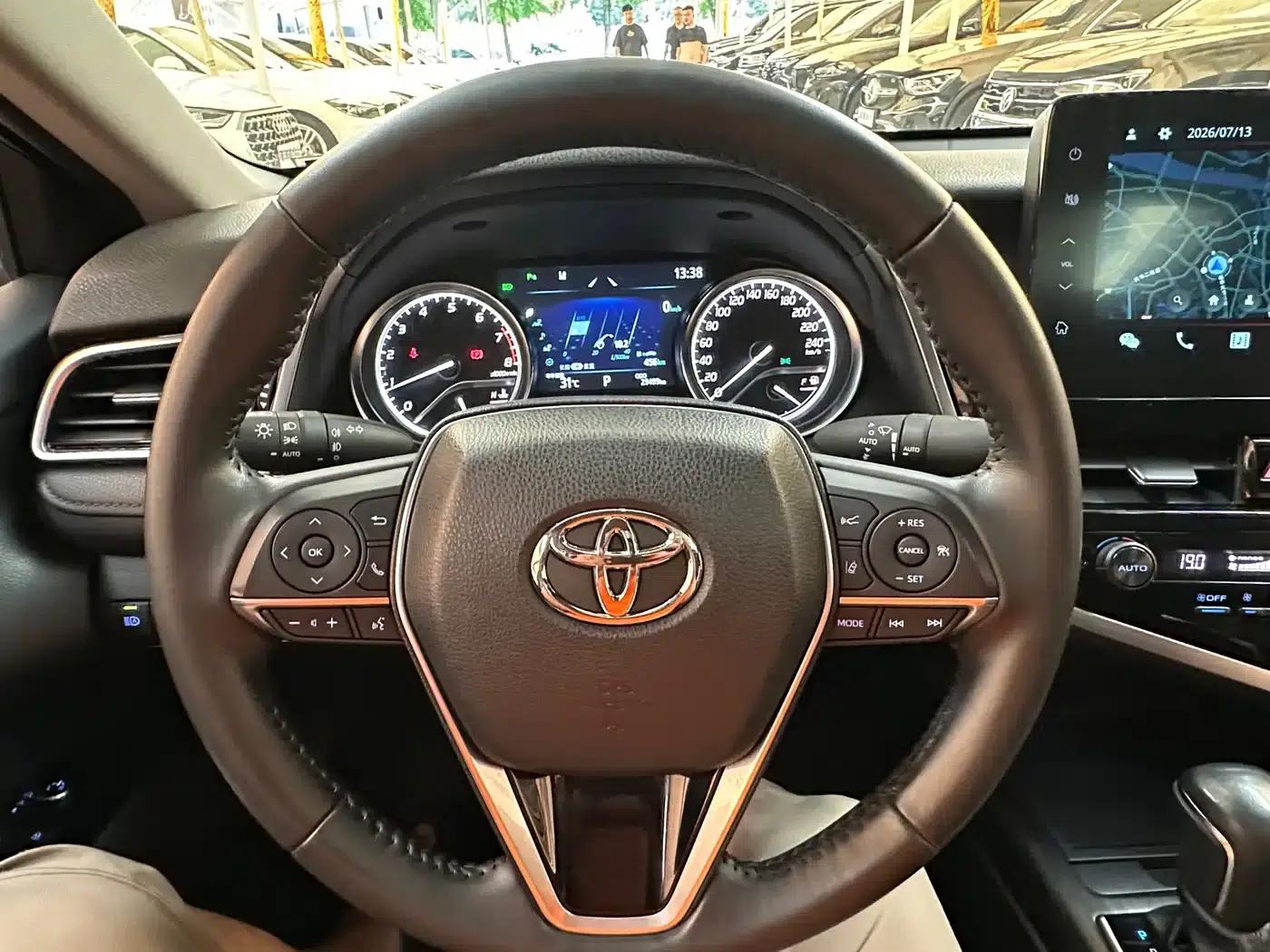 2023 Camry 2.0G Luxury Edition — миниатюра 12