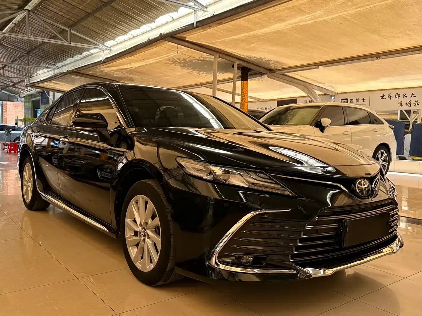 2023 Camry 2.0G Luxury Edition — миниатюра 3
