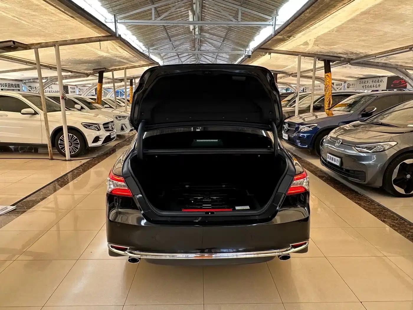2023 Camry 2.0G Luxury Edition — миниатюра 10