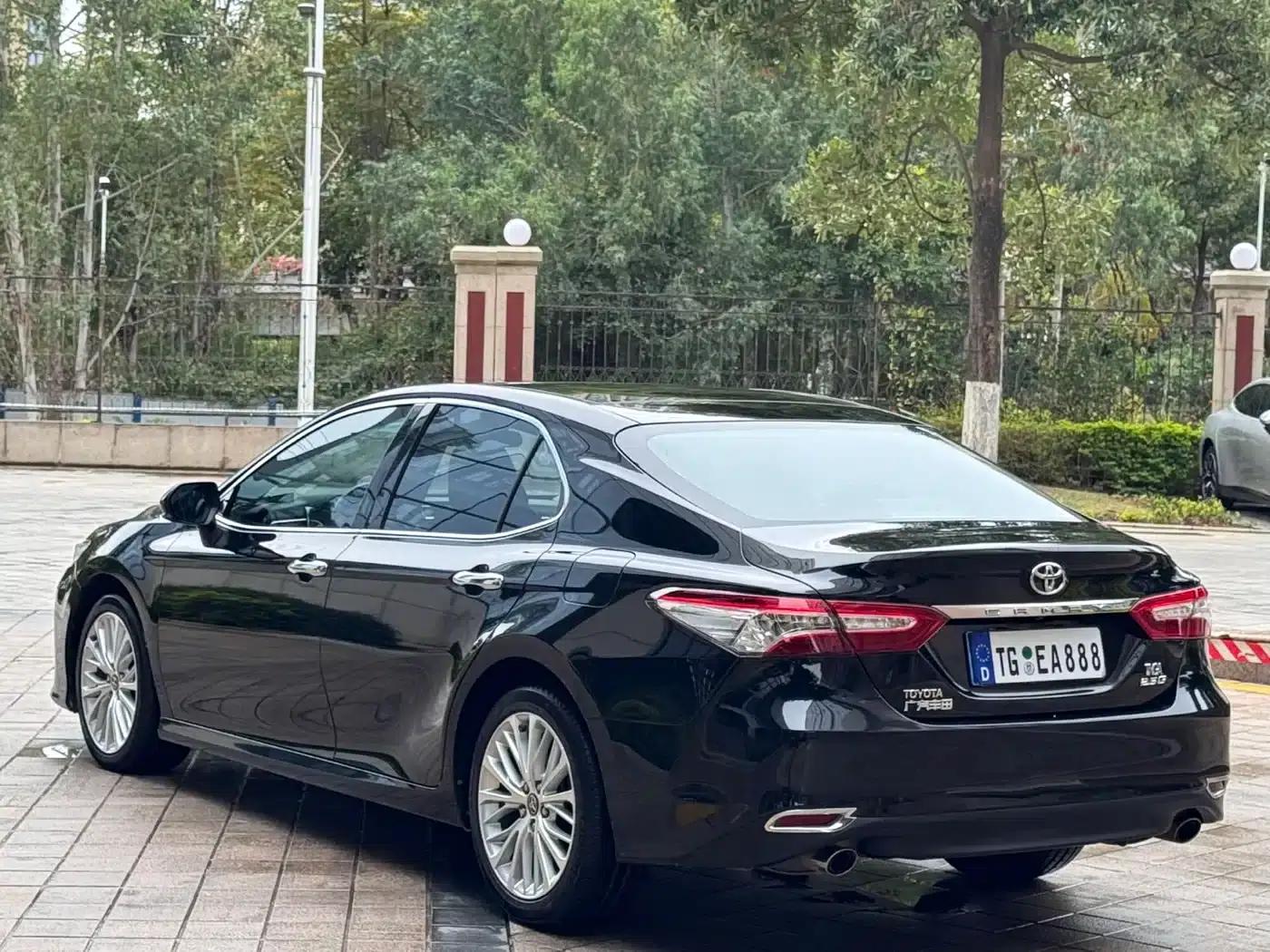 2018 Camry 2.5G Luxury Edition — миниатюра 4