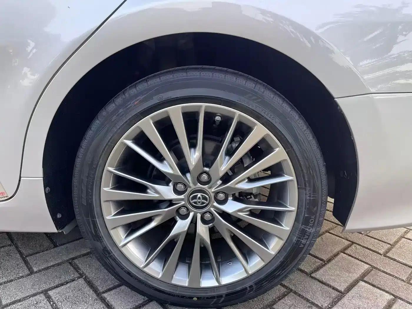 Camry 2019 Hybrid 2.5HG Luxury Edition (National V Emission Standard) — миниатюра 13