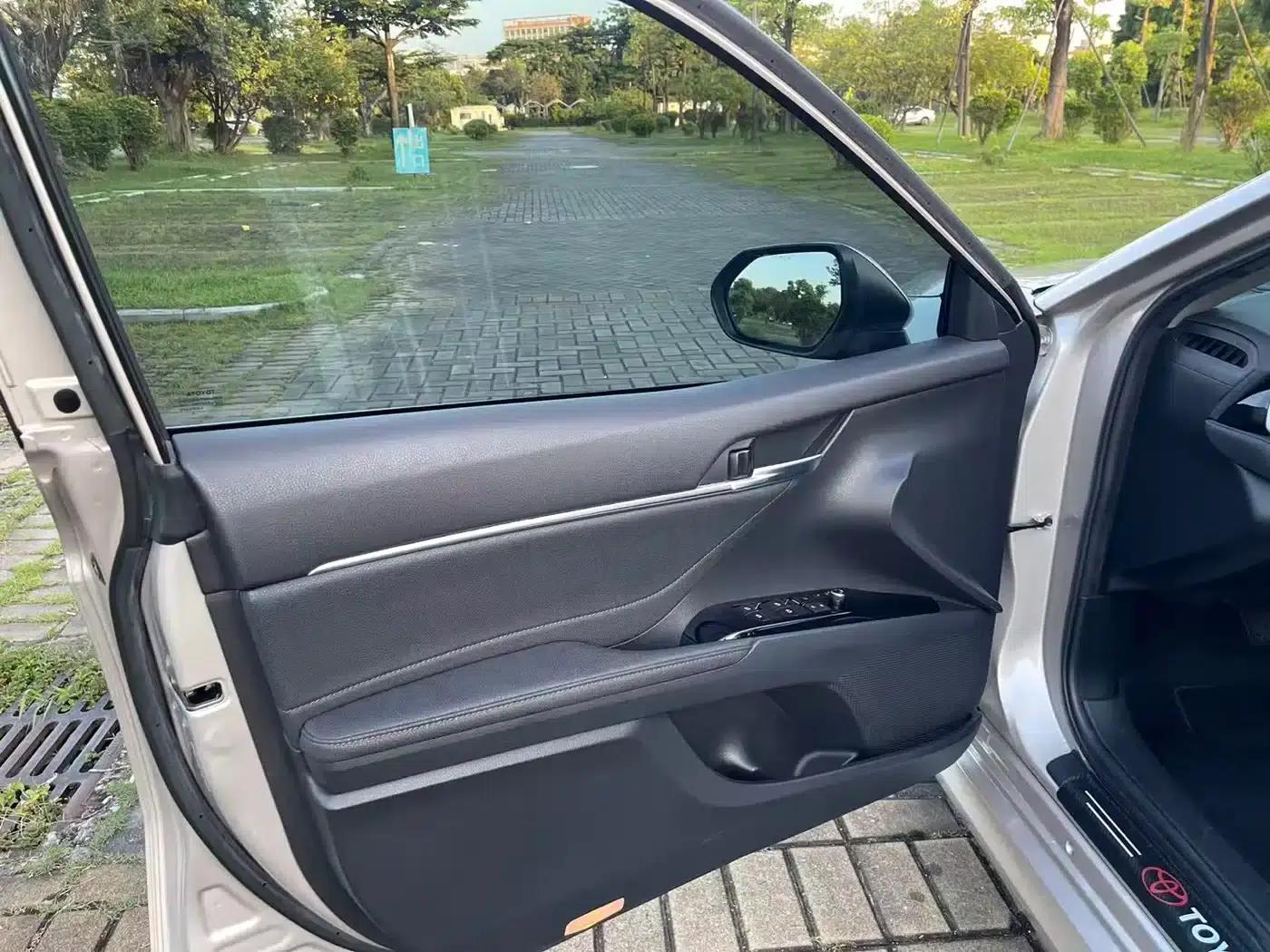 Camry 2019 Hybrid 2.5HG Luxury Edition (National V Emission Standard) — миниатюра 14