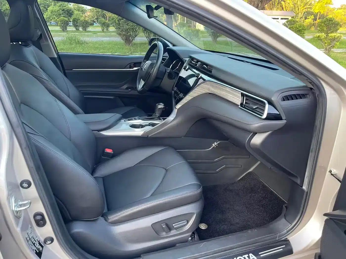 Camry 2019 Hybrid 2.5HG Luxury Edition (National V Emission Standard) — миниатюра 17