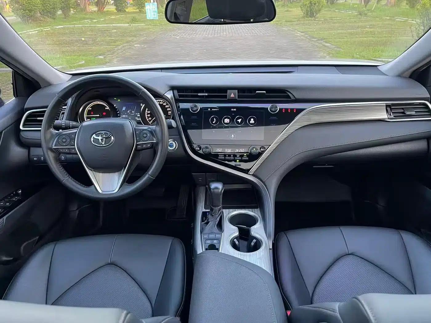 Camry 2019 Hybrid 2.5HG Luxury Edition (National V Emission Standard) — миниатюра 18