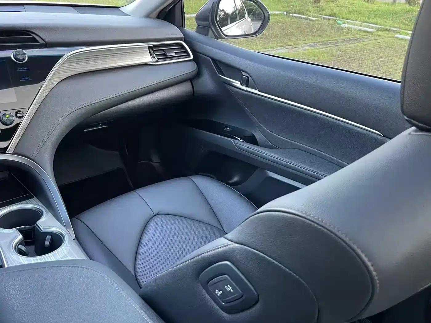 Camry 2019 Hybrid 2.5HG Luxury Edition (National V Emission Standard) — миниатюра 21