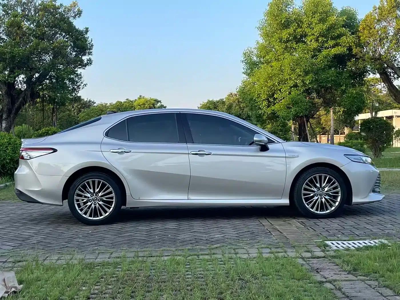 Camry 2019 Hybrid 2.5HG Luxury Edition (National V Emission Standard) — миниатюра 4