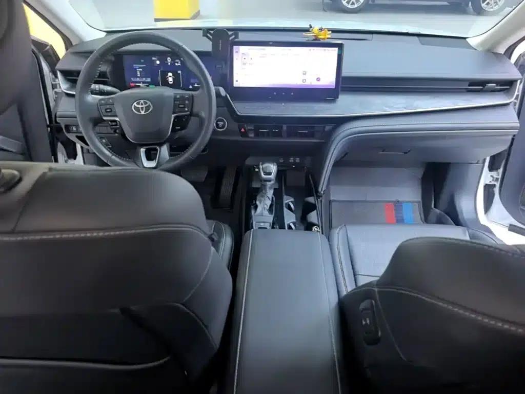 2024 Camry Hybrid 2.0HG Premium Edition — миниатюра 10
