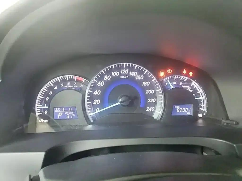 Camry 2016 2.0G 10th Anniversary Leading Edition — миниатюра 12