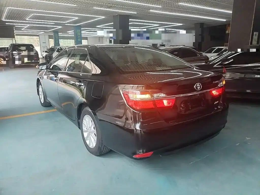 Camry 2016 2.0G 10th Anniversary Leading Edition — миниатюра 5