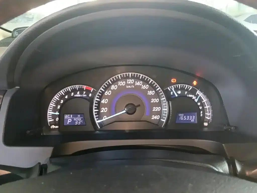 Camry 2015 2.0G Leading Edition — миниатюра 12