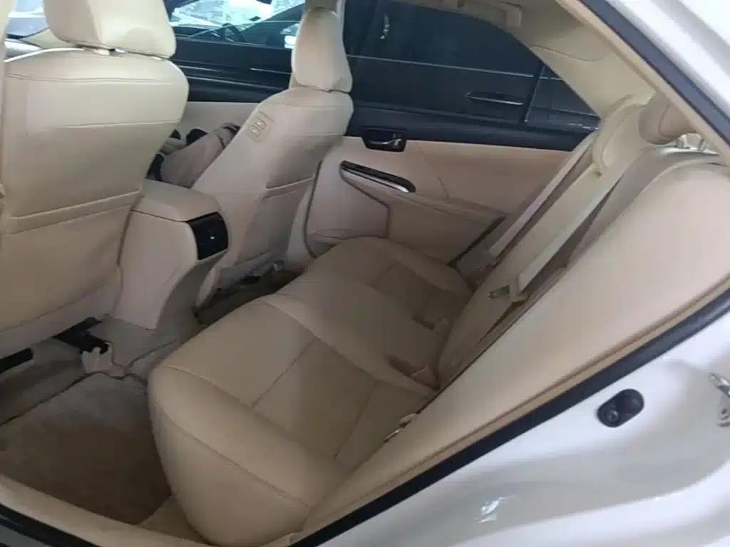 Camry 2015 2.0G Leading Edition — миниатюра 17