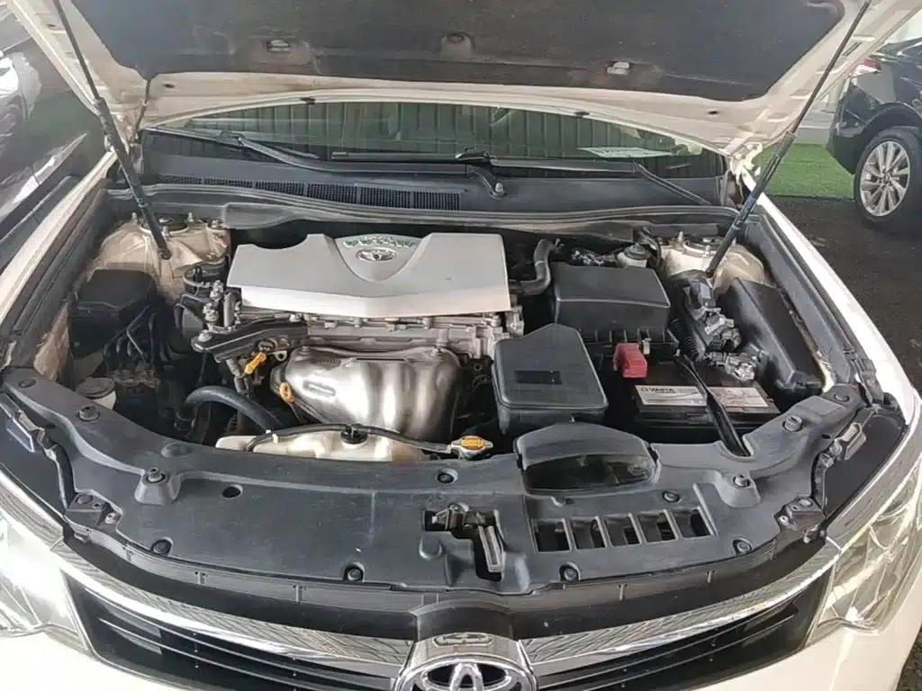 Camry 2015 2.0G Leading Edition — миниатюра 20