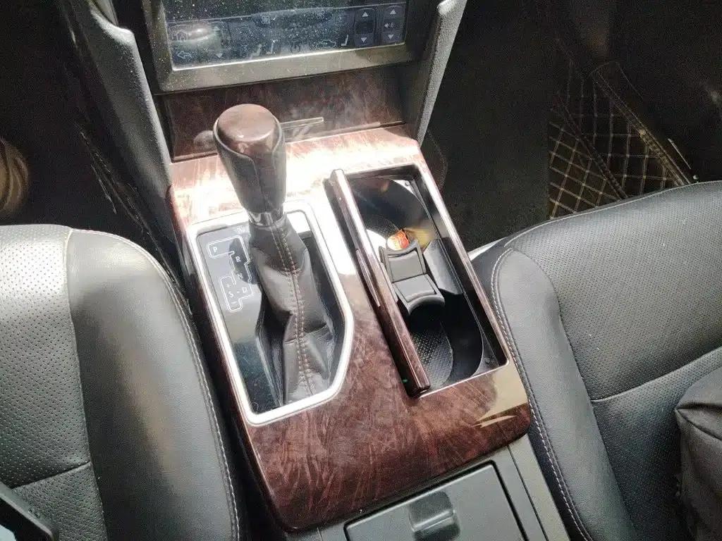 Camry 2016 2.0G 10th Anniversary Leading Edition — миниатюра 7