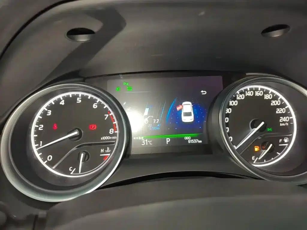 2018 Camry 2.5G Luxury Edition — миниатюра 12