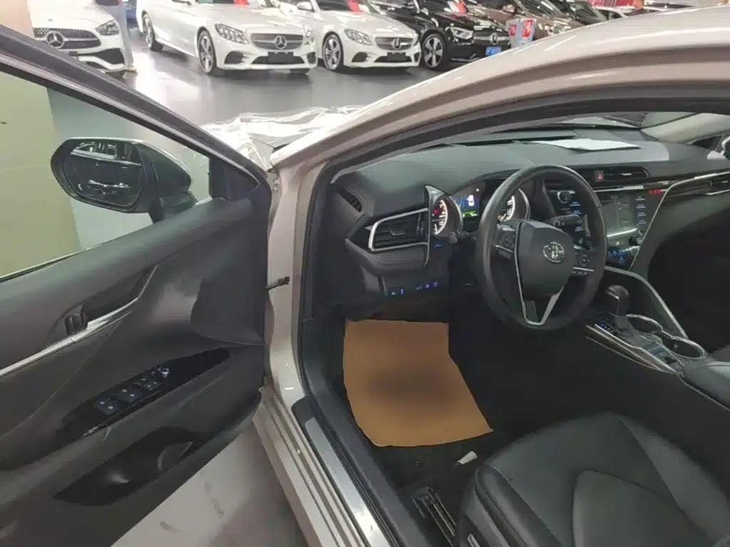 2018 Camry 2.5G Luxury Edition — миниатюра 16