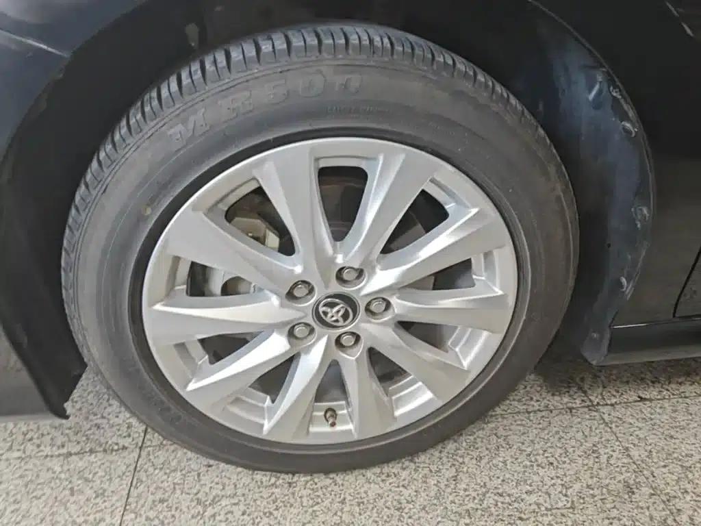 2018 Camry 2.0G Luxury Edition — миниатюра 23