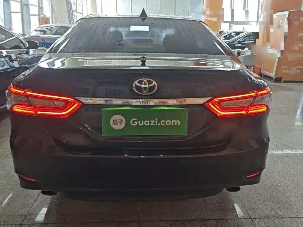 2018 Camry 2.0G Luxury Edition — миниатюра 6