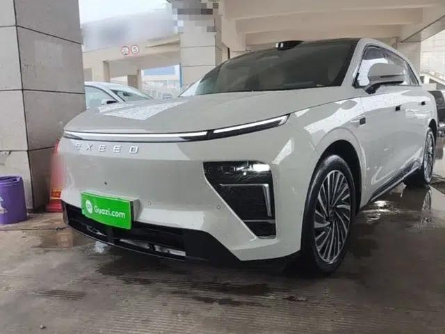 EXEED Star Era ET 2024 Extended-Range 240 Ultra All-Wheel Drive
