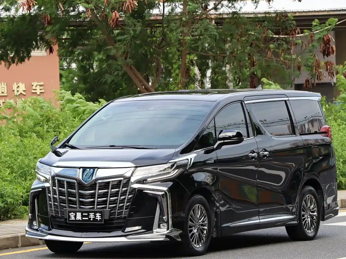 2021 Alphard Hybrid 2.5L Luxury Edition — миниатюра 1
