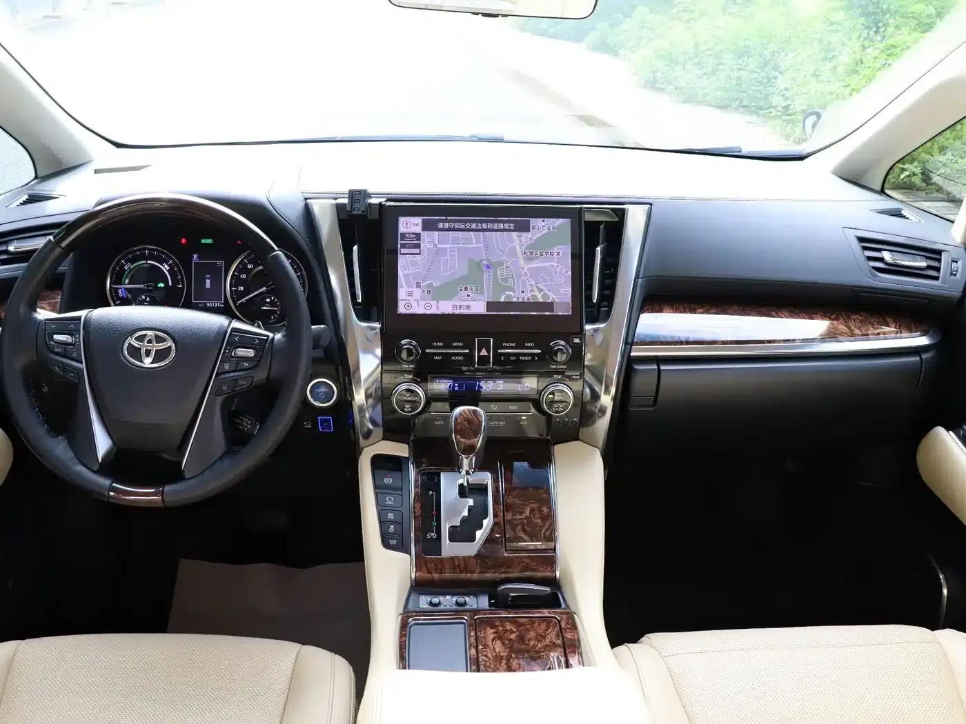 2021 Alphard Hybrid 2.5L Luxury Edition — миниатюра 15