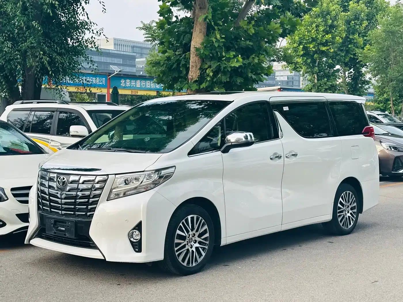 2018 Alphard 3.5L Premium Edition — миниатюра 1