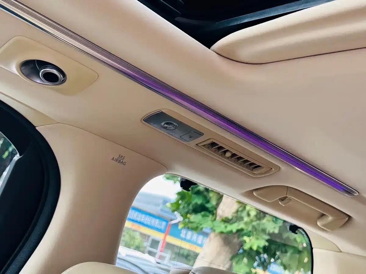 2018 Alphard 3.5L Premium Edition — миниатюра 24