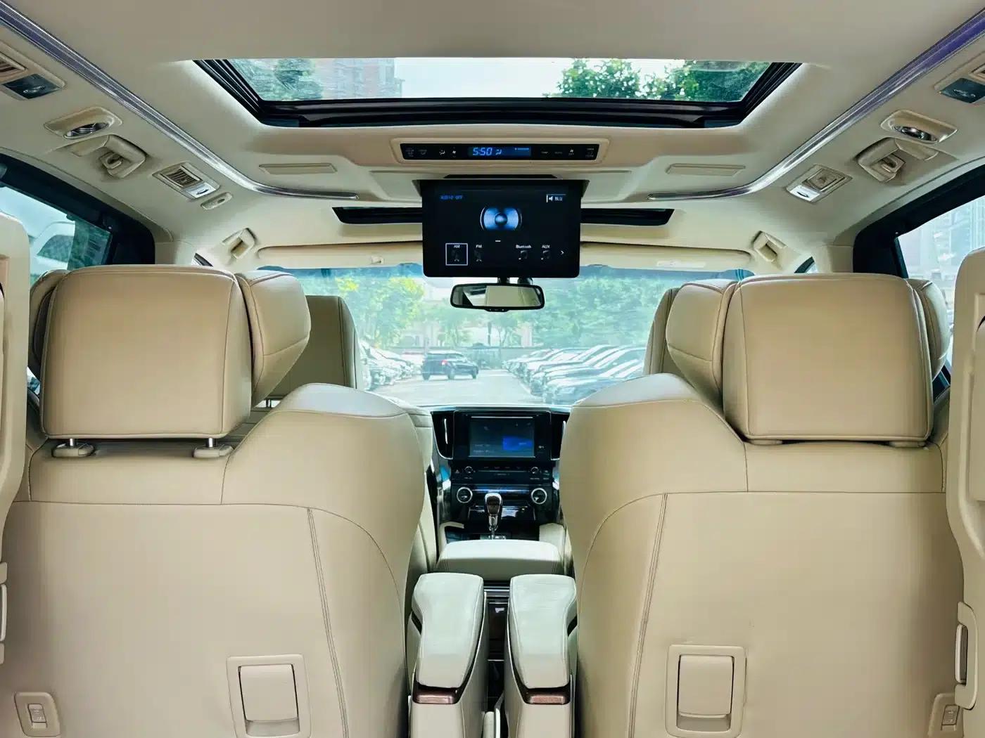 2018 Alphard 3.5L Premium Edition — миниатюра 28
