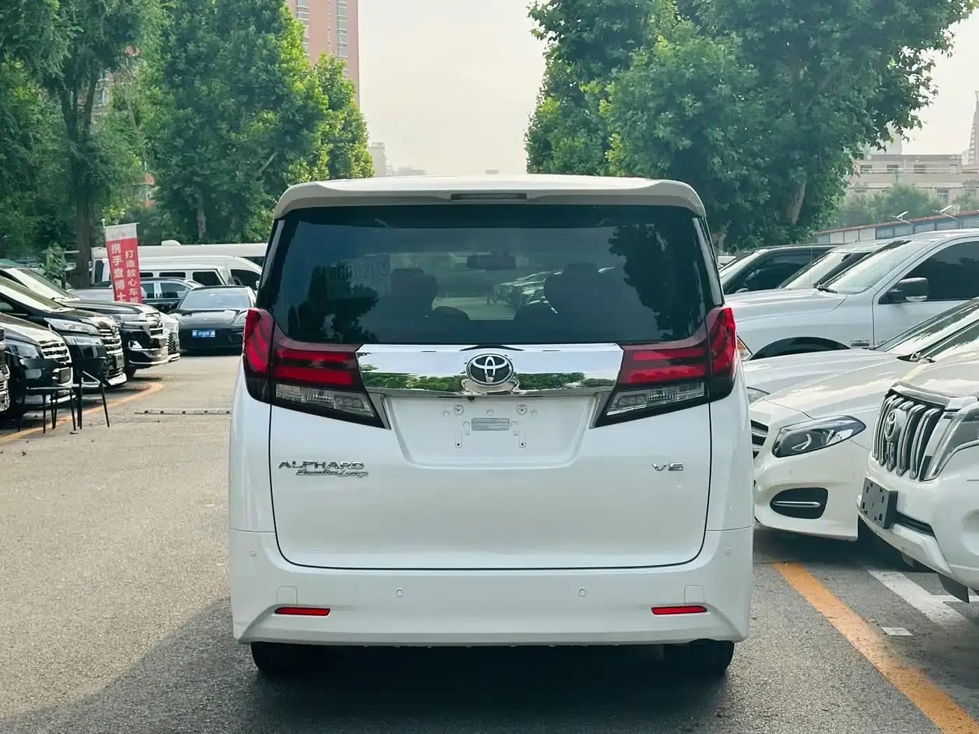 2018 Alphard 3.5L Premium Edition — миниатюра 5