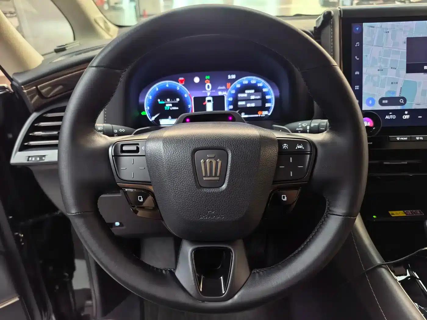 2024 Alphard Hybrid 2.5L Premium Edition — миниатюра 15