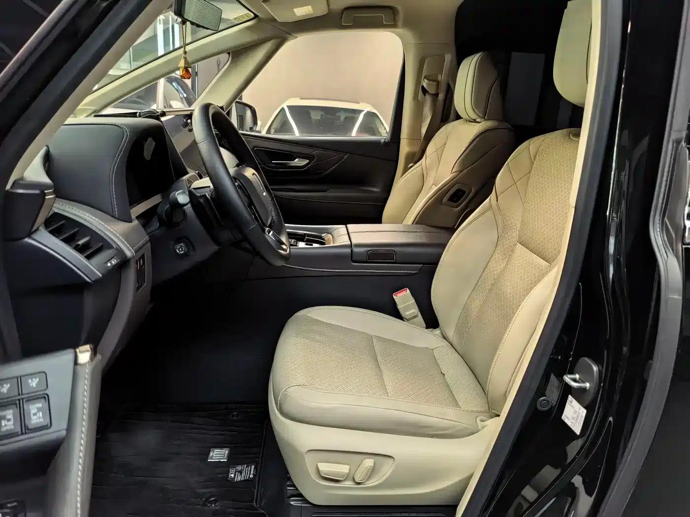 2024 Alphard Hybrid 2.5L Premium Edition — миниатюра 9