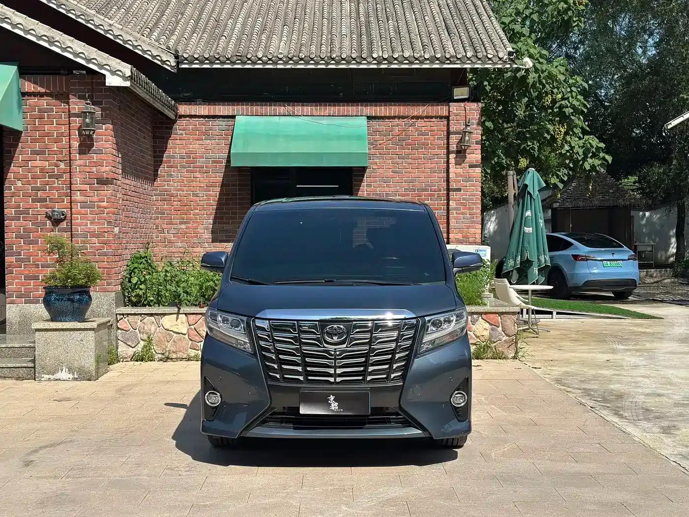 2015 Alphard 3.5L Premium Edition — миниатюра 2