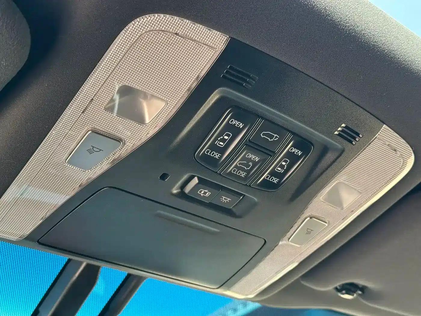 2015 Alphard 3.5L Premium Edition — миниатюра 14