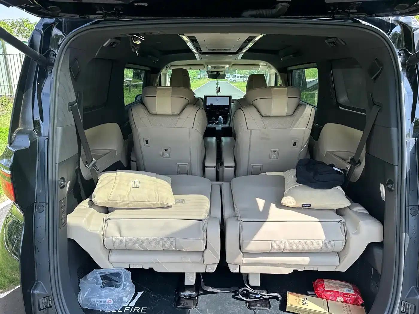 2023 Alphard Hybrid 2.5L Premium Gold Edition — миниатюра 12