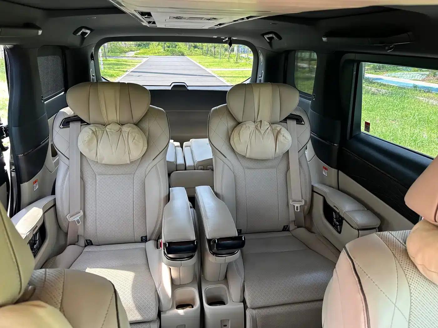 2023 Alphard Hybrid 2.5L Premium Gold Edition — миниатюра 15