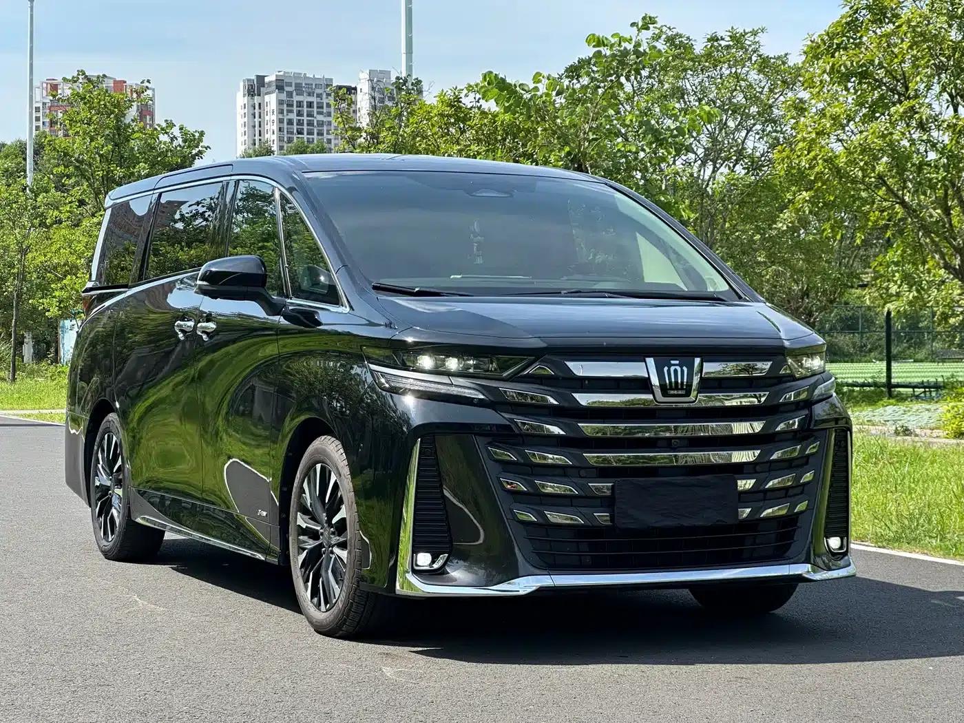 2023 Alphard Hybrid 2.5L Premium Gold Edition — миниатюра 3