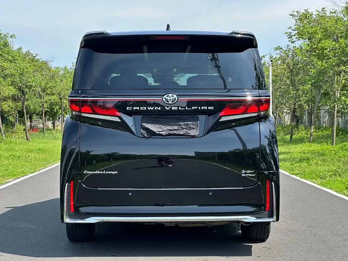 2023 Alphard Hybrid 2.5L Premium Gold Edition — миниатюра 5