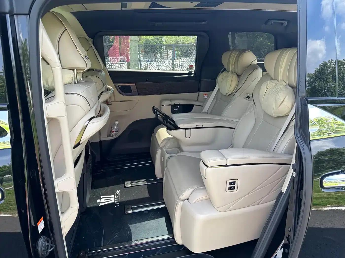2023 Alphard Hybrid 2.5L Premium Gold Edition — миниатюра 8
