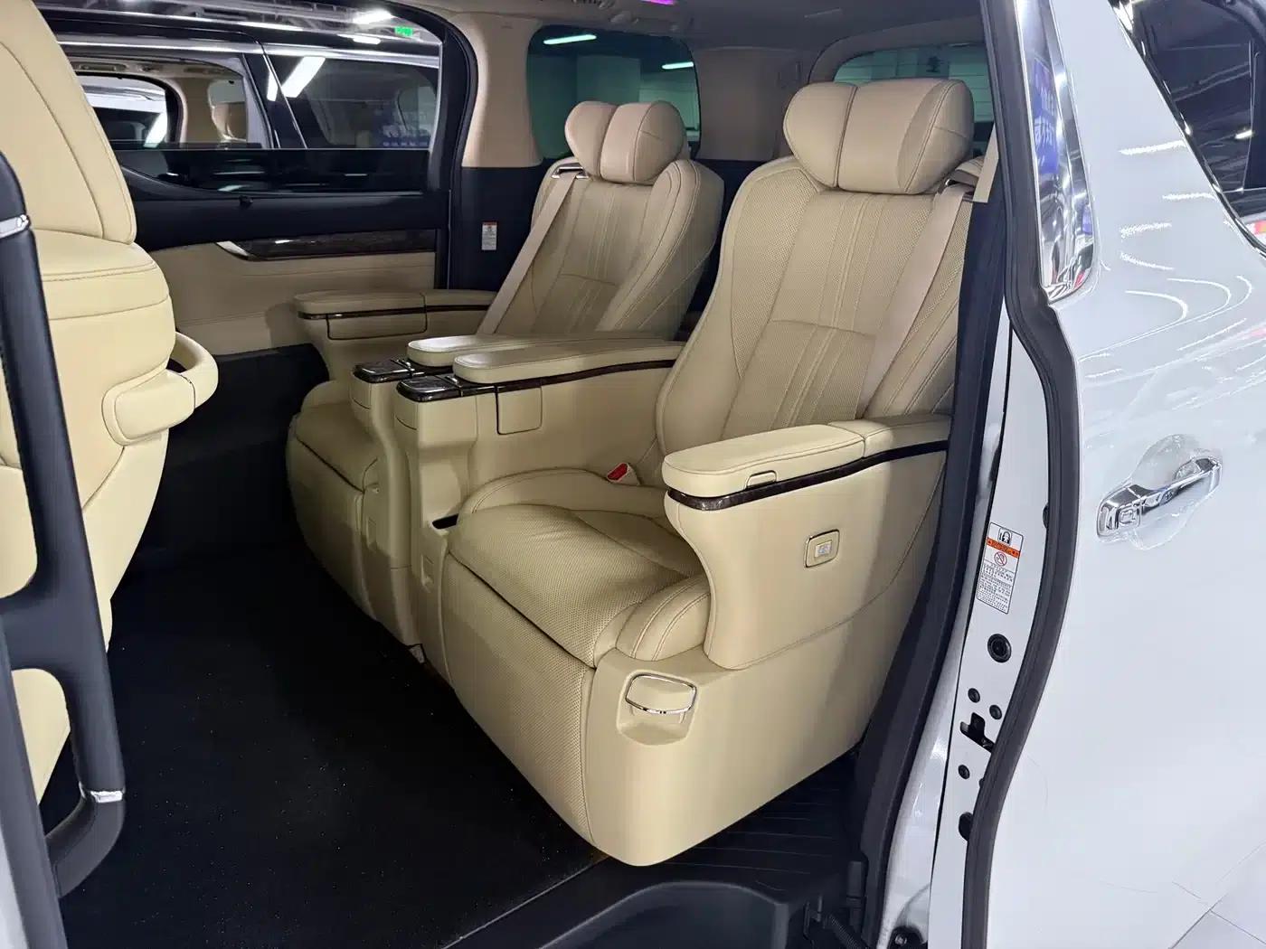 2020 Alphard Hybrid 2.5L Premium Edition — миниатюра 5