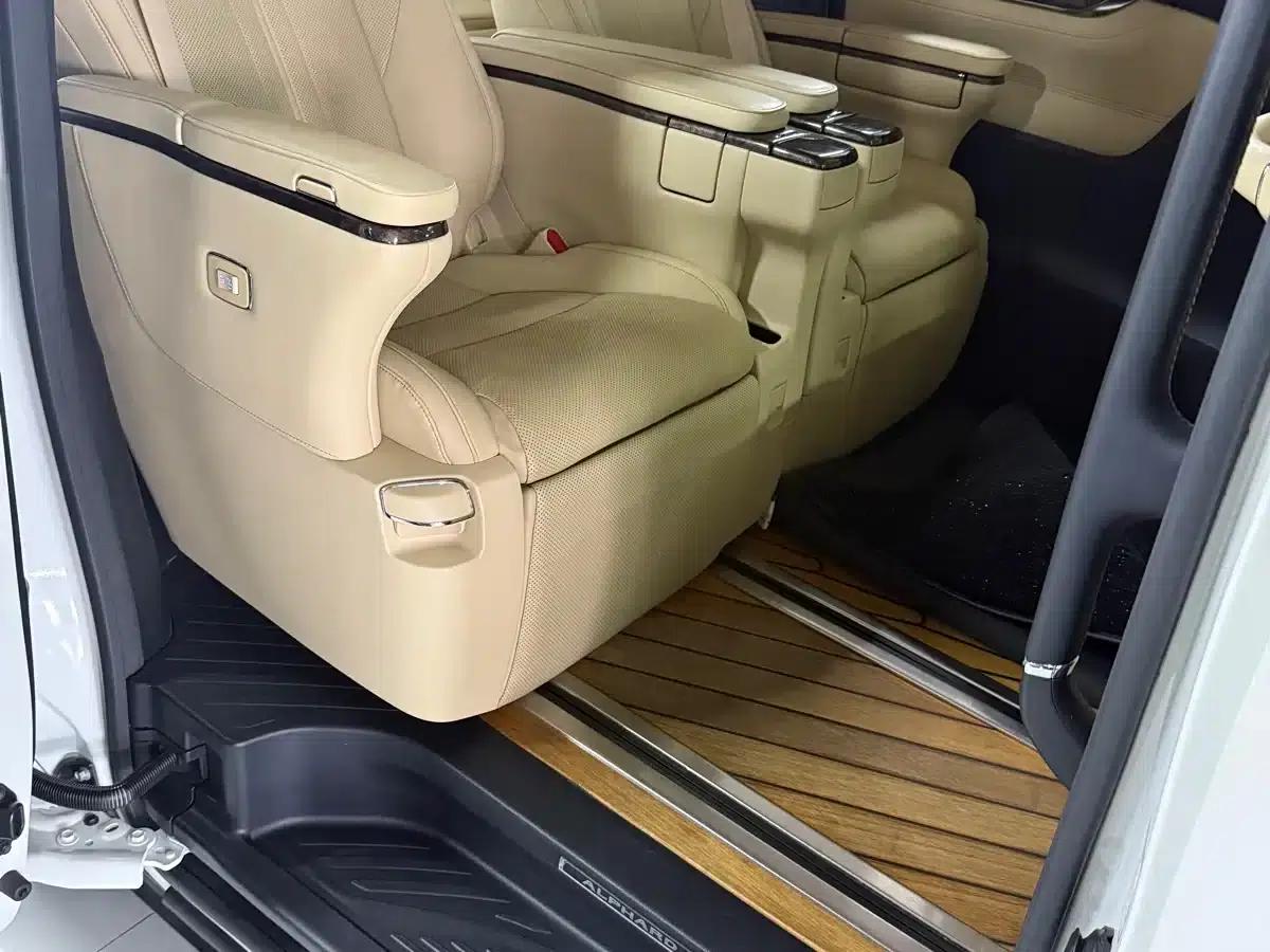 2020 Alphard Hybrid 2.5L Premium Edition — миниатюра 7