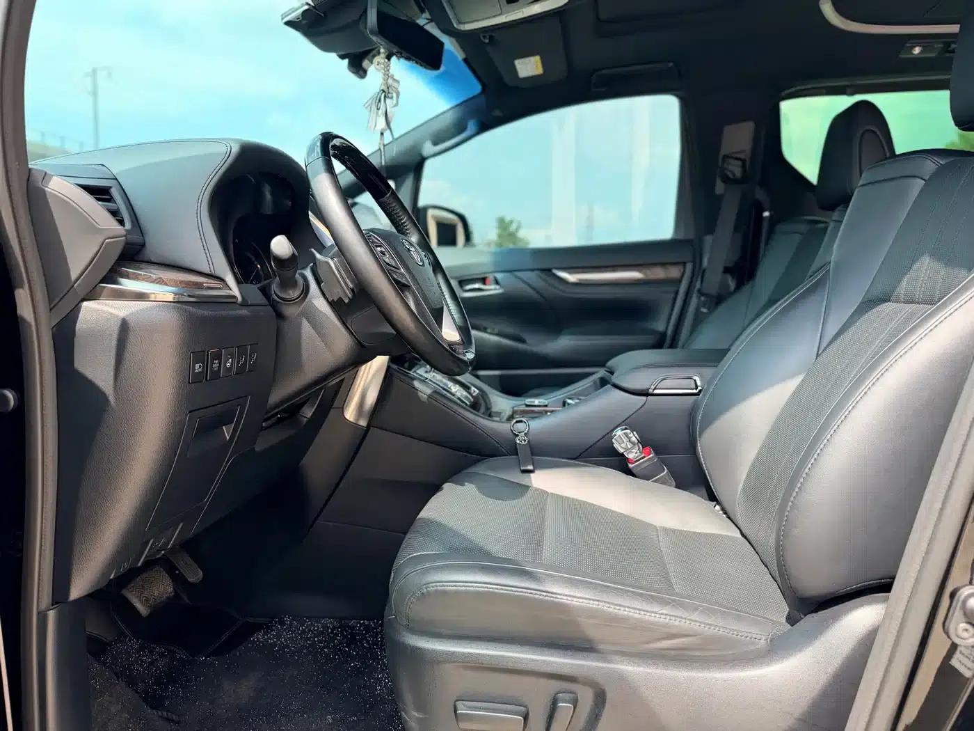 2023 Alphard Hybrid 2.5L Premium Gold Edition — миниатюра 7