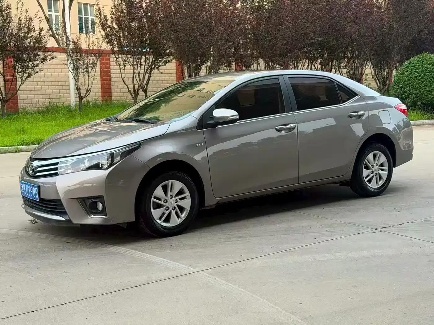 2014 Corolla 1.6L CVT GL — миниатюра 3