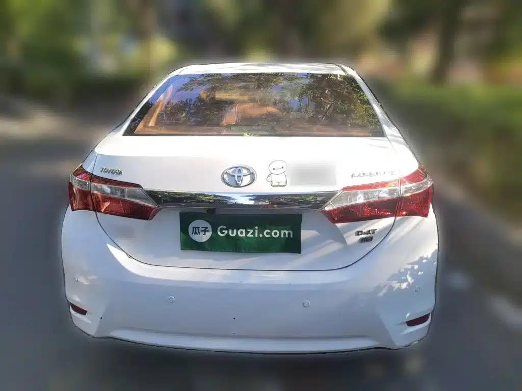 2017 Corolla 1.2T CVT GL-i — миниатюра 3