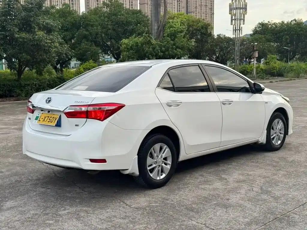 2014 Corolla 1.6L CVT GL — миниатюра 9