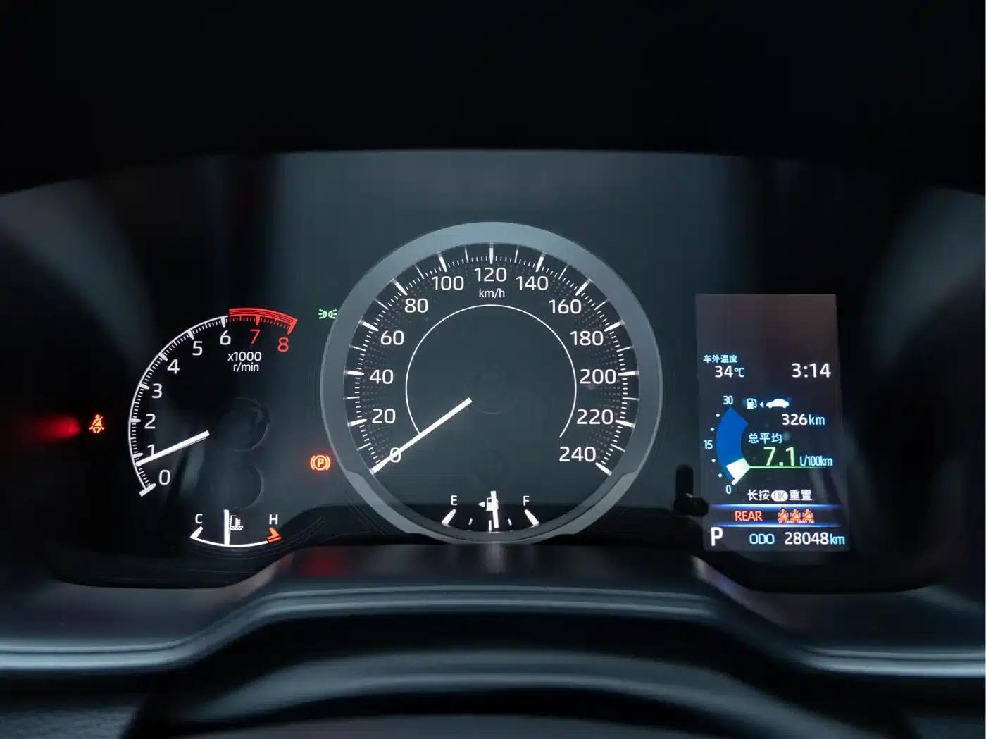 2023 Toyota Corolla 1.2T Elite Edition — миниатюра 3