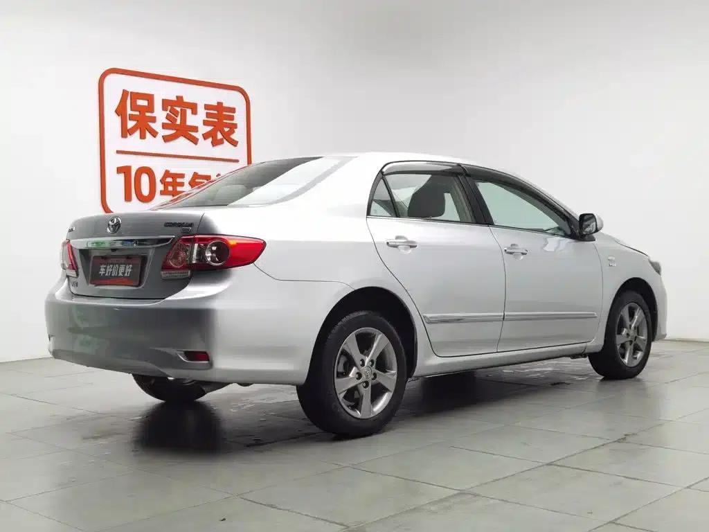 2013 Toyota Corolla Special Edition 1.8L CVT GL-i — миниатюра 2