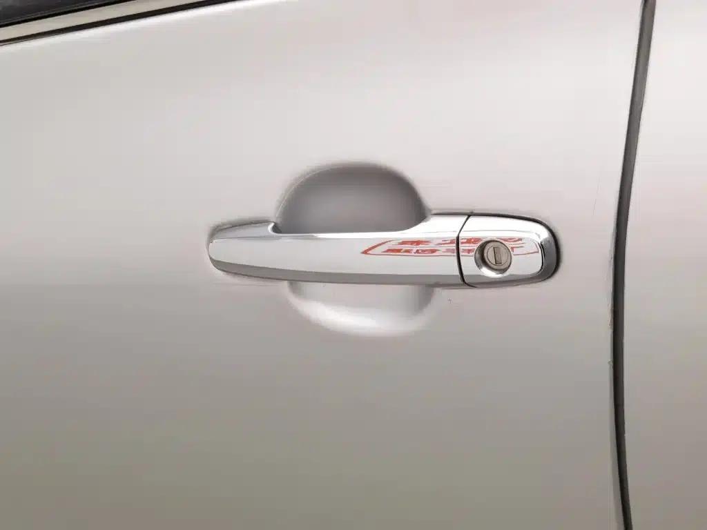 2013 Toyota Corolla Special Edition 1.8L CVT GL-i — миниатюра 18